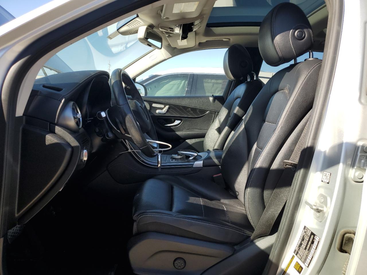 2016 Mercedes-Benz GLC - Image 7