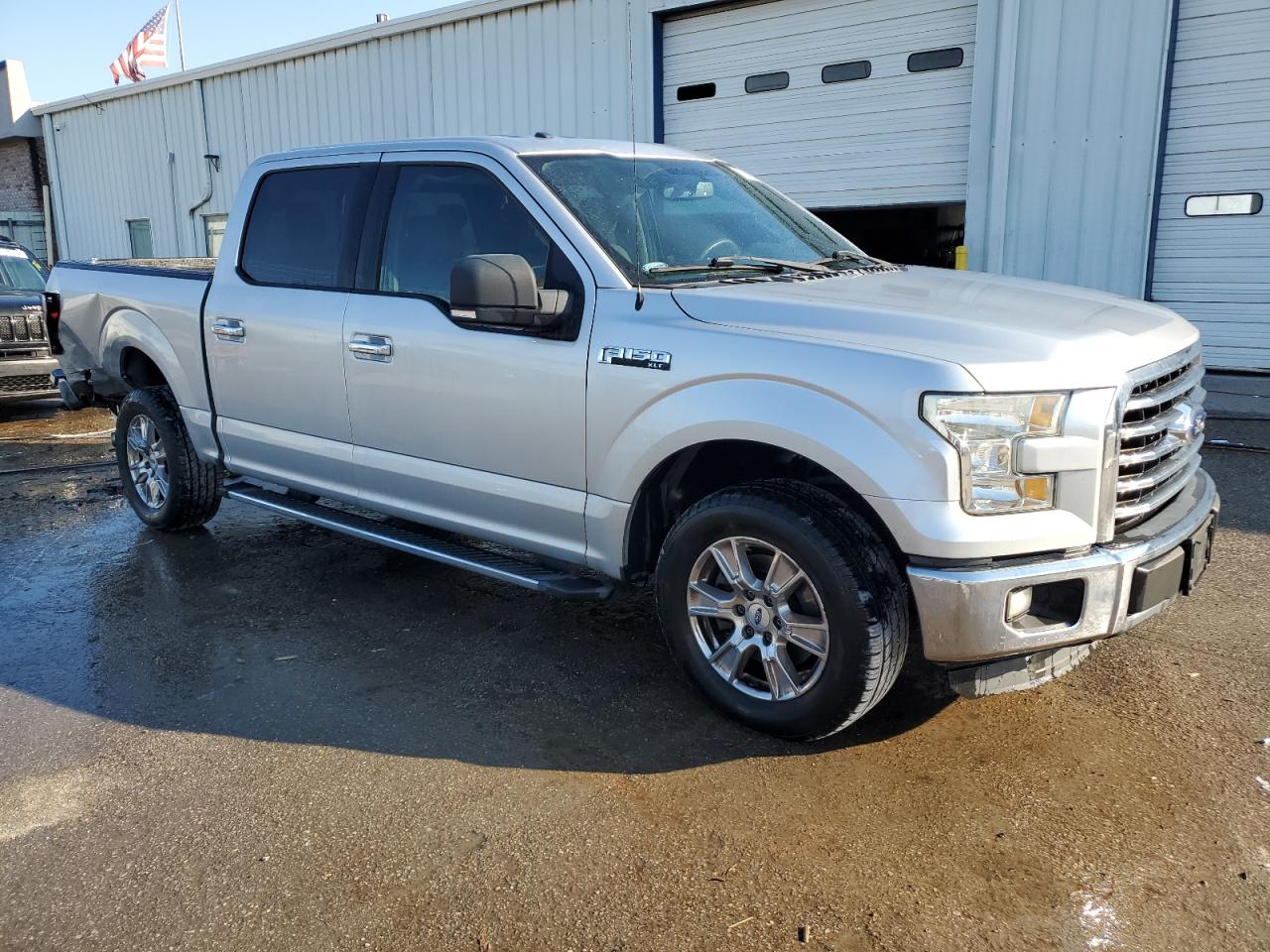 2015 Ford F-150 - Image 4