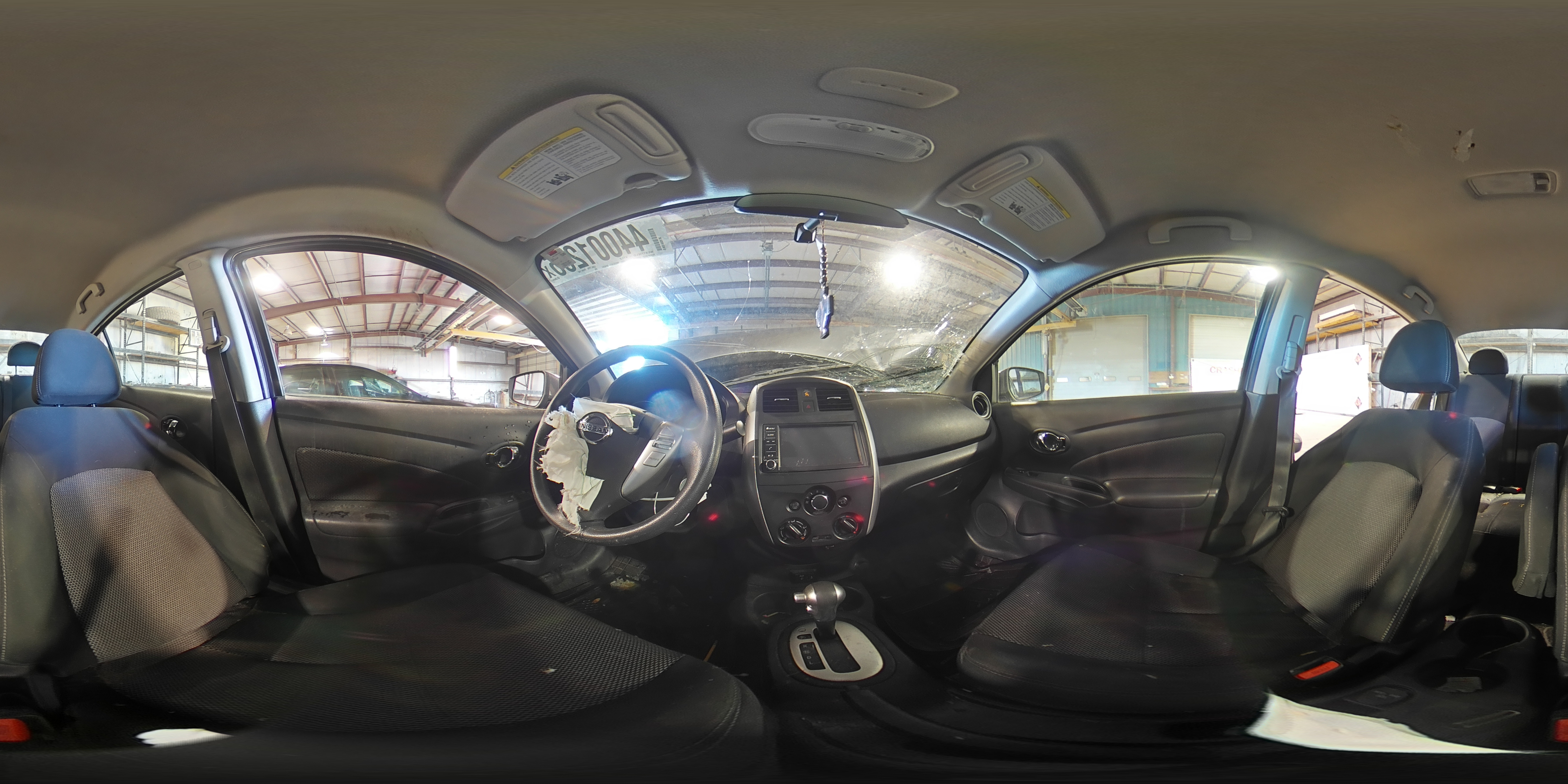 2019 Nissan Versa - Image 13