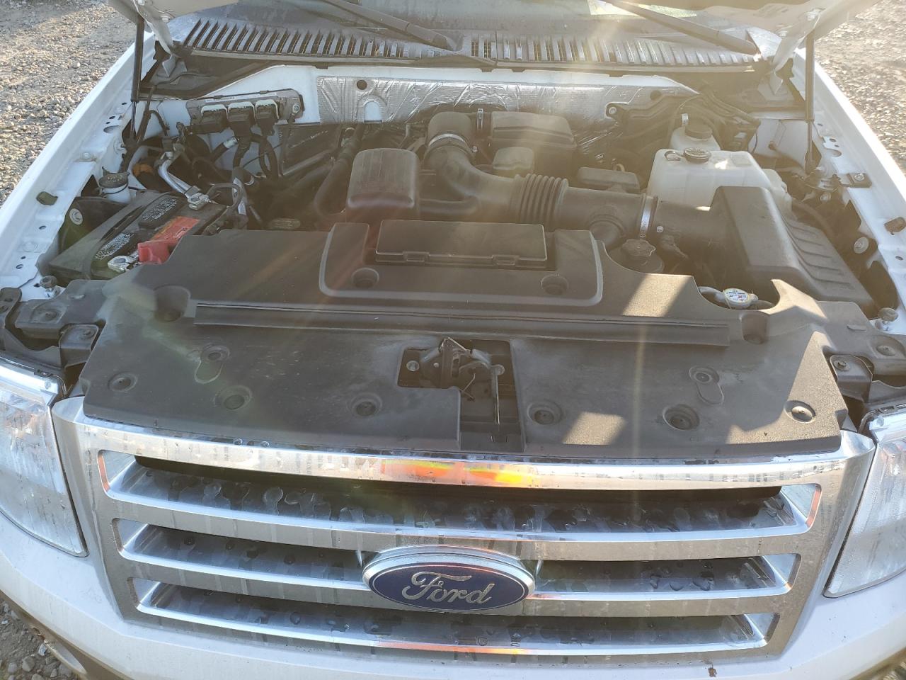 2011 Ford Expedition - Image 13