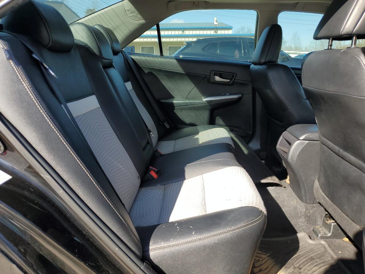 2012 Toyota Camry - Image 10