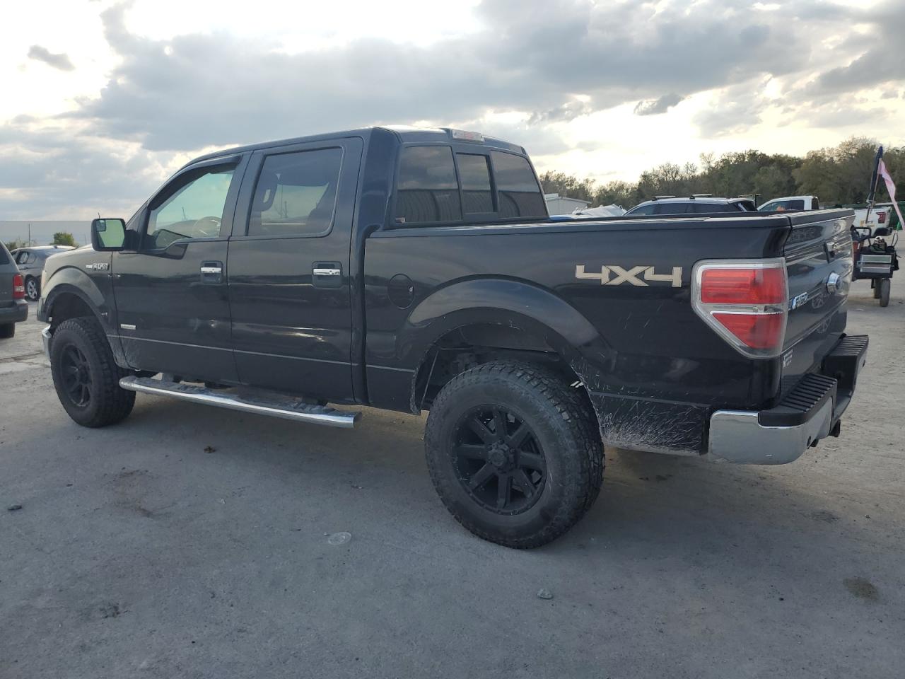 2013 Ford F-150 - Image 2
