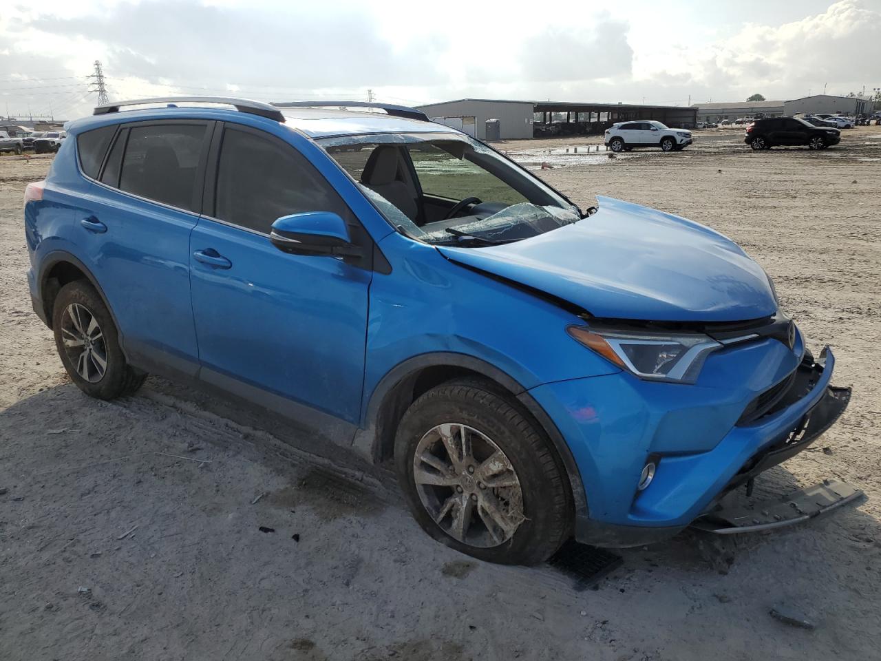 2017 Toyota RAV 4 - Image 4