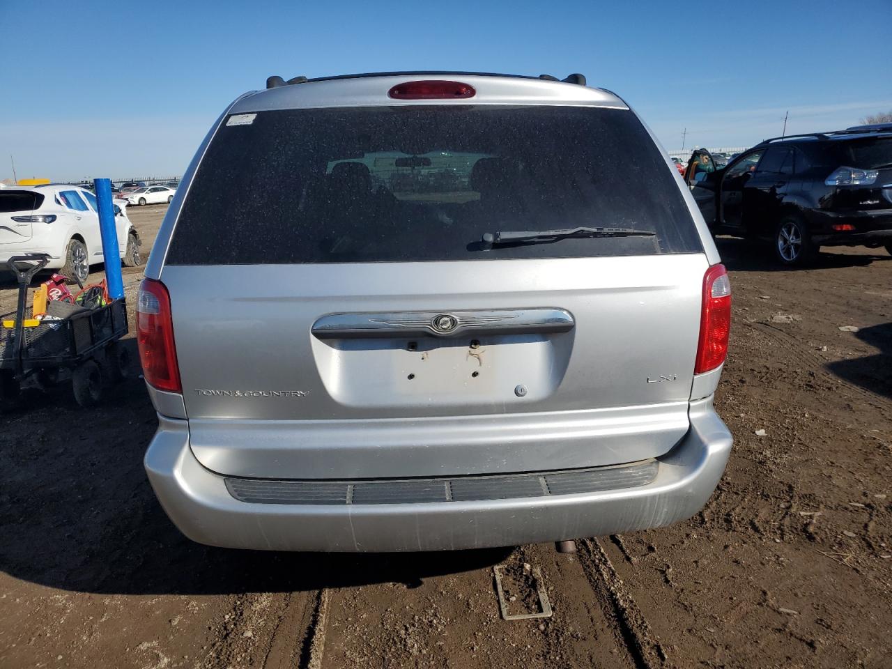 2002 Chrysler Town & Country - Image 6