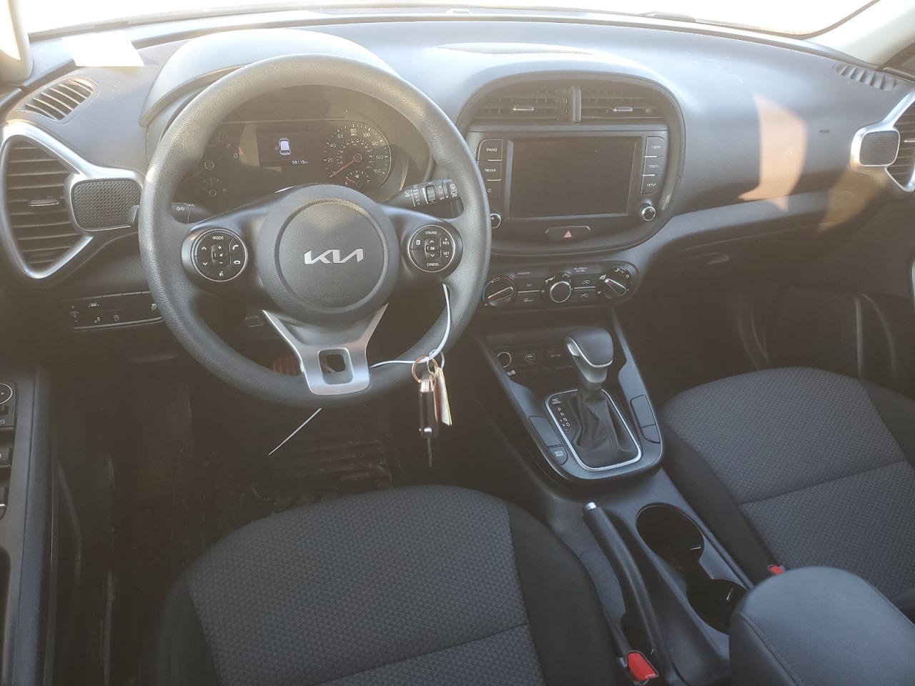 2022 Kia Soul - Image 8