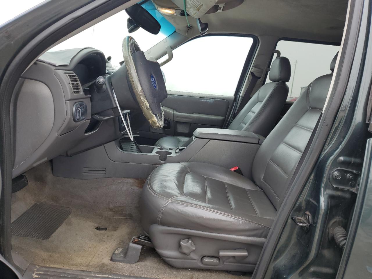 2002 Ford Explorer - Image 7