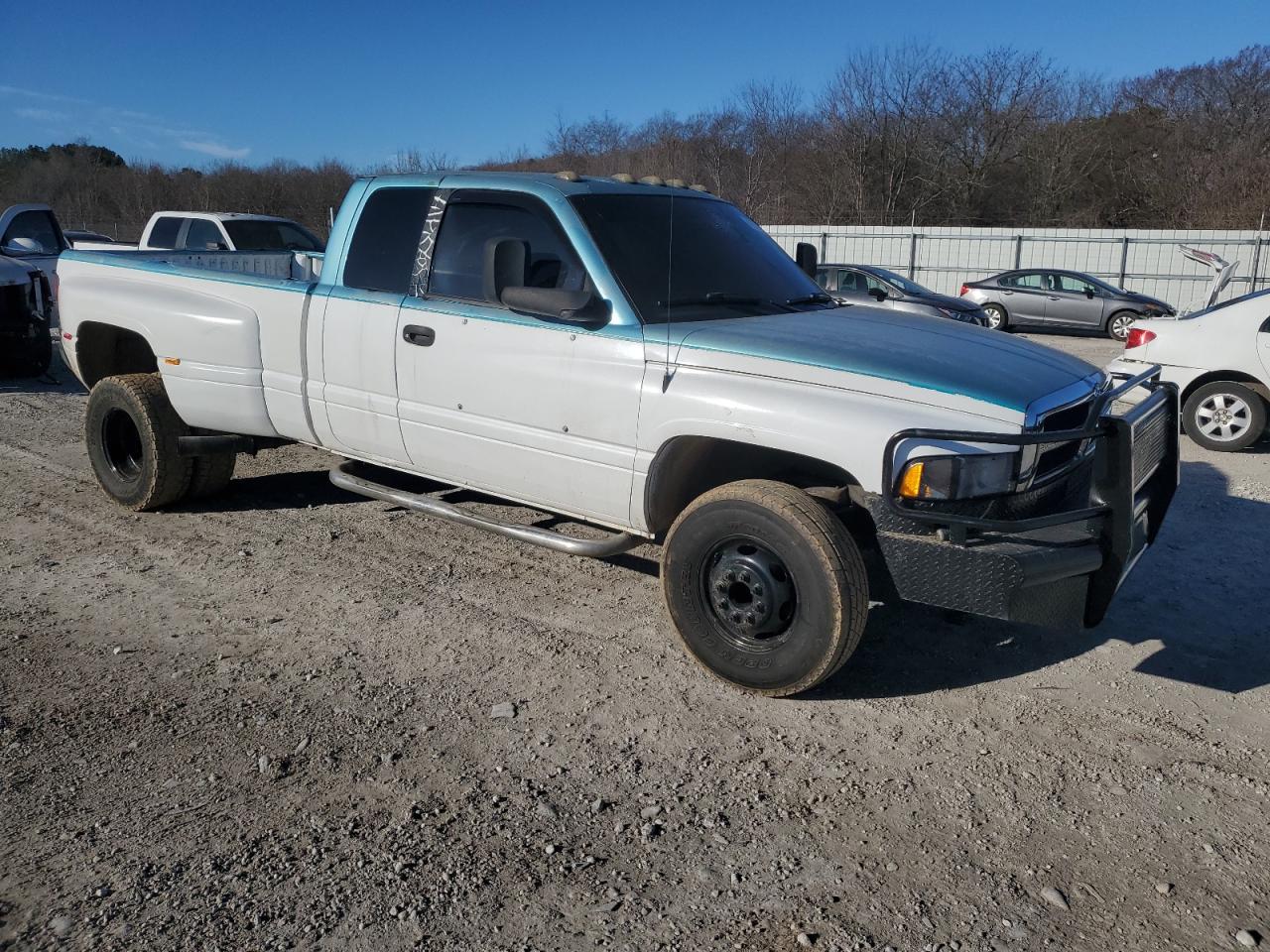 2000 Dodge RAM - Image 4
