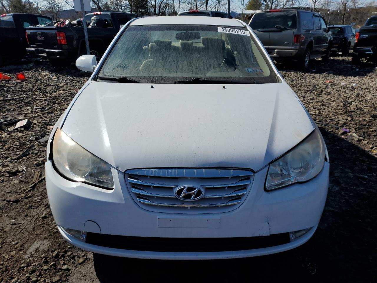 2010 Hyundai Elantra - Image 5