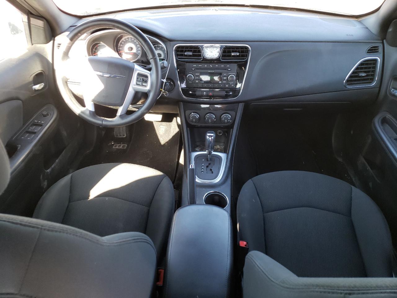 2011 Chrysler 200 - Image 8