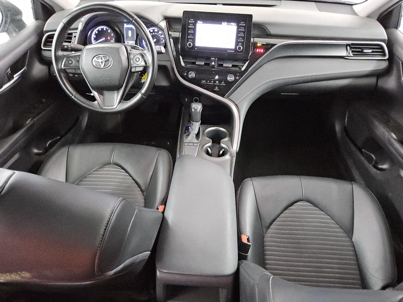 2022 Toyota Camry - Image 8