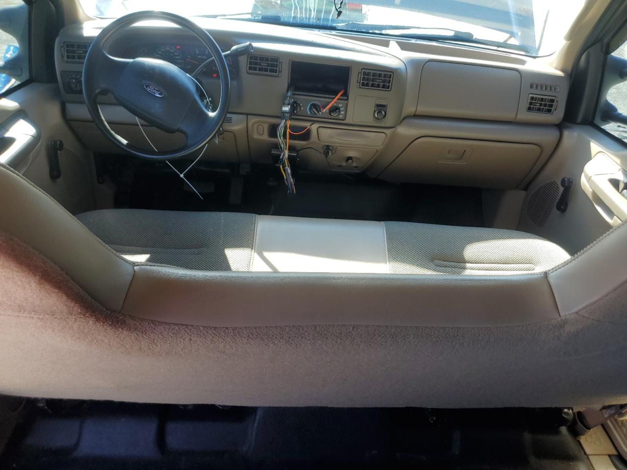 2003 Ford F250 - Image 8