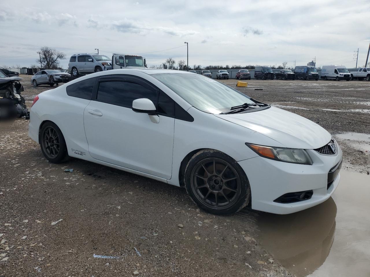2012 Honda Civic - Image 4
