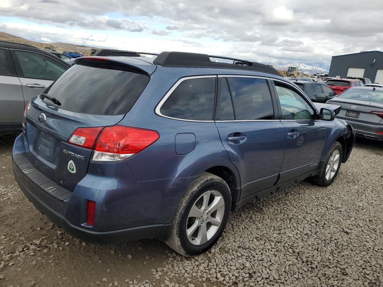 2013 Subaru Outback - Image 3