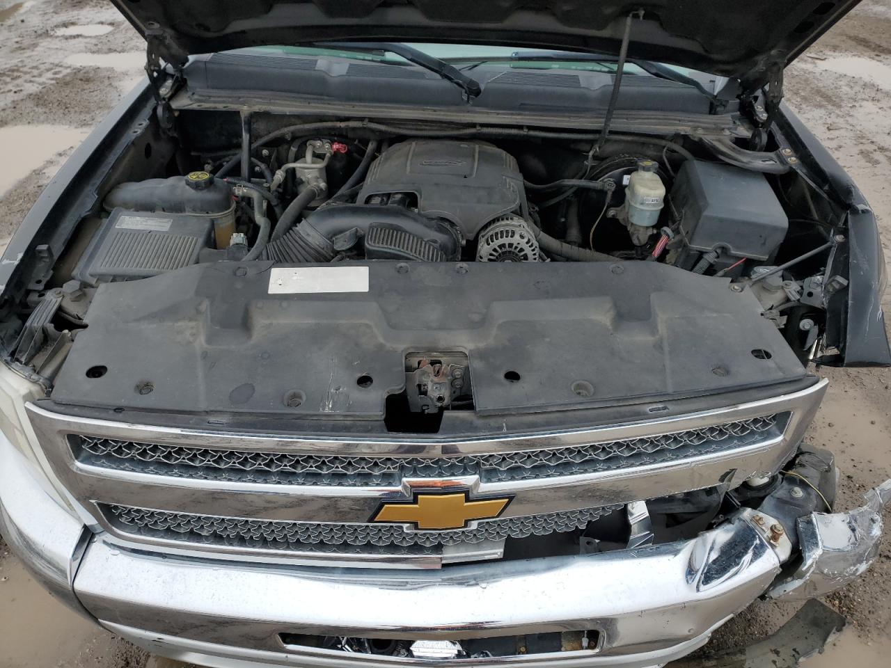 2013 Chevrolet Silverado - Image 12