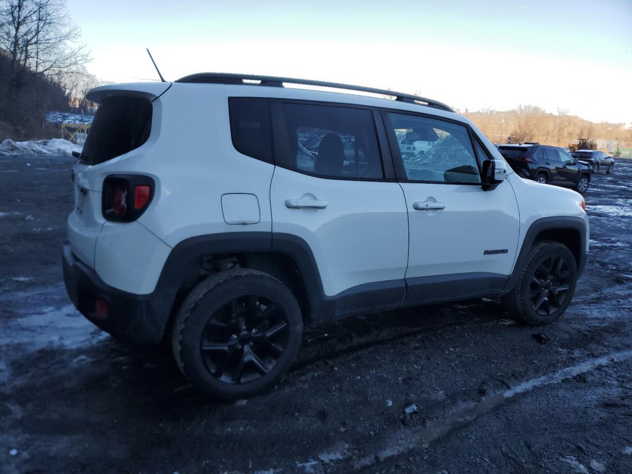 2017 Jeep Renegade - Image 3