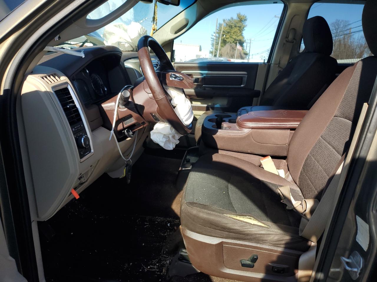 2014 RAM 1500 - Image 7