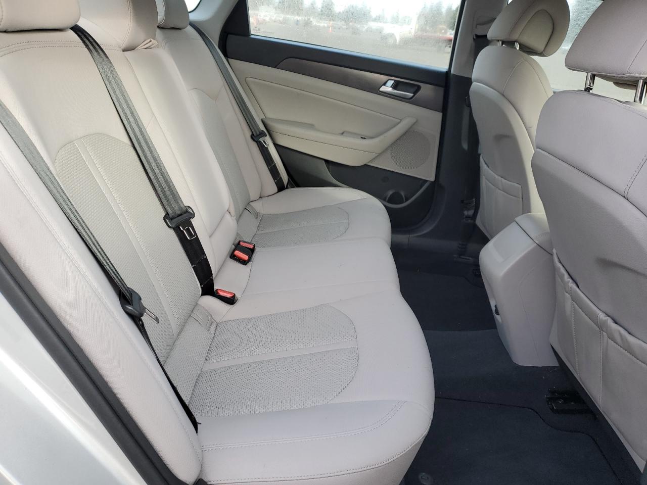 2015 Hyundai Sonata - Image 10