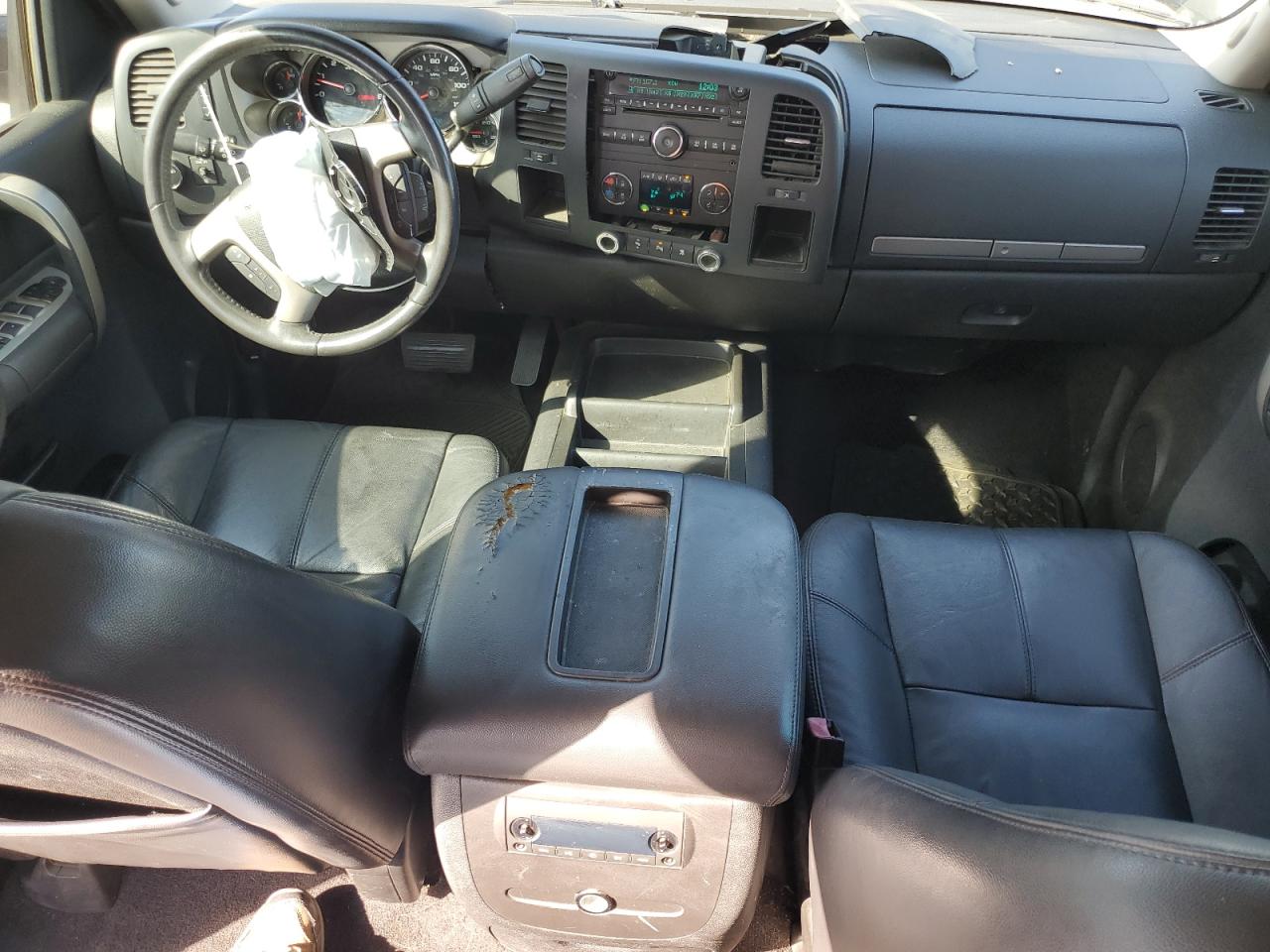 2009 Chevrolet Silverado - Image 8