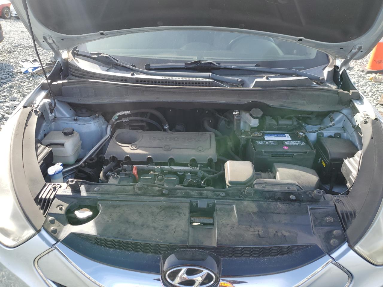 2011 Hyundai Tucson - Image 12