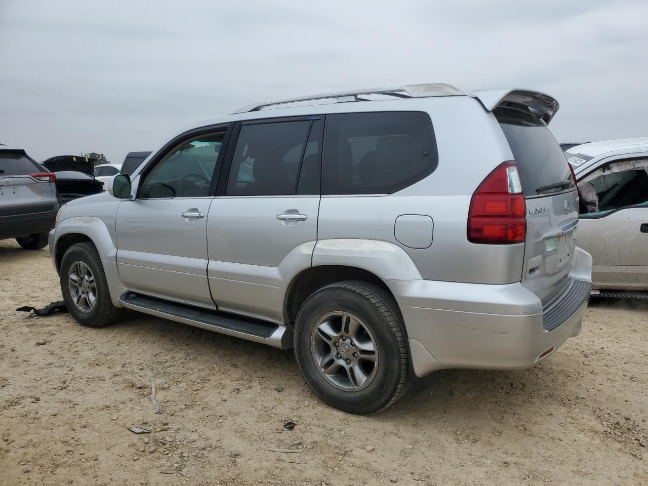 2009 Lexus GX - Image 2