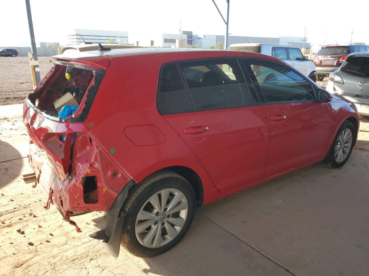 2015 Volkswagen Golf - Image 3