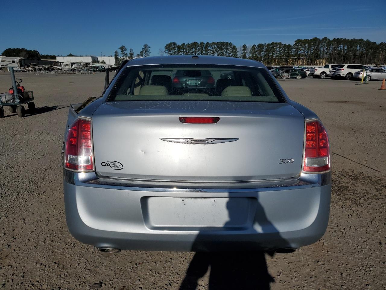 2013 Chrysler 300 - Image 6