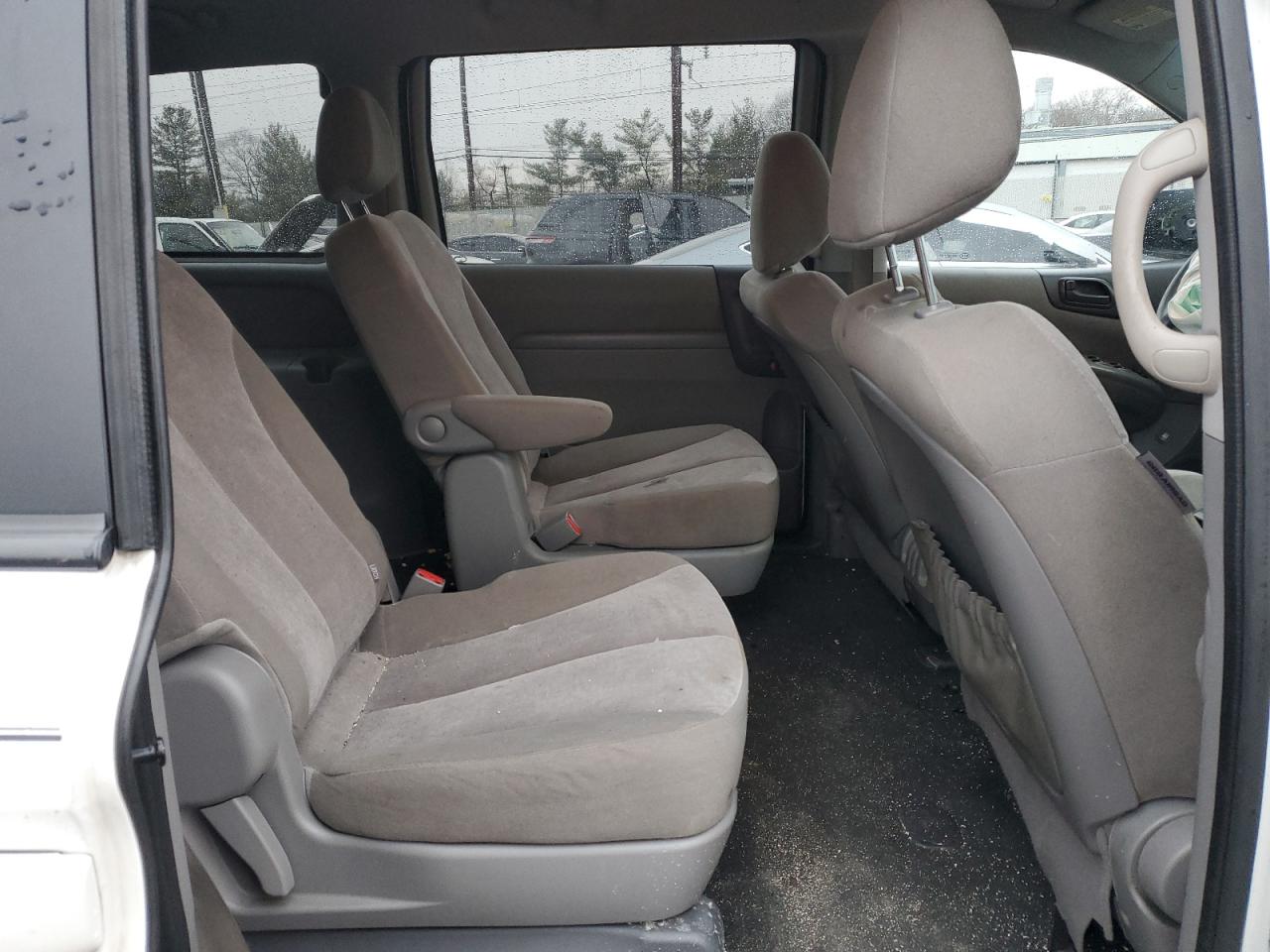 2014 Kia Sedona - Image 11