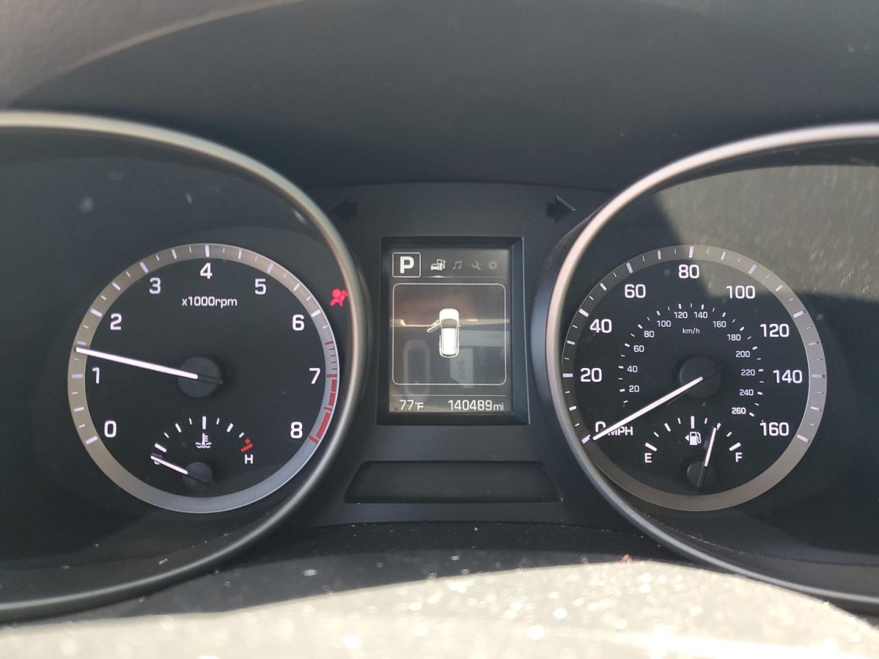 2018 Hyundai Santa Fe - Image 9