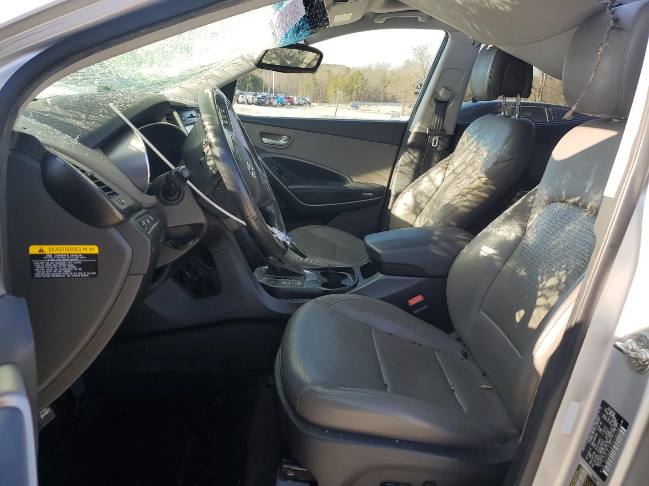 2014 Hyundai Santa Fe - Image 7