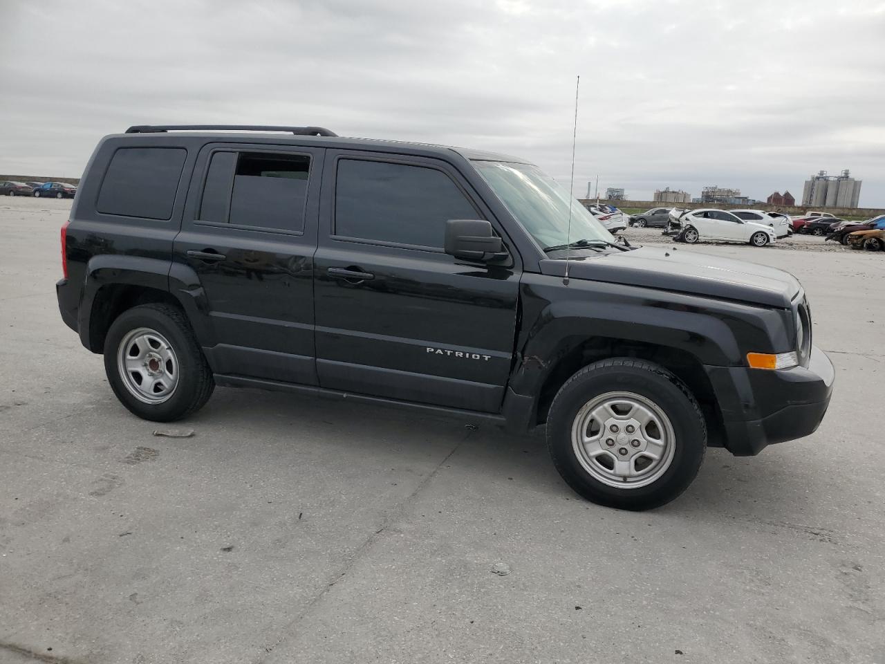 2016 Jeep Liberty (Patriot) - Image 4