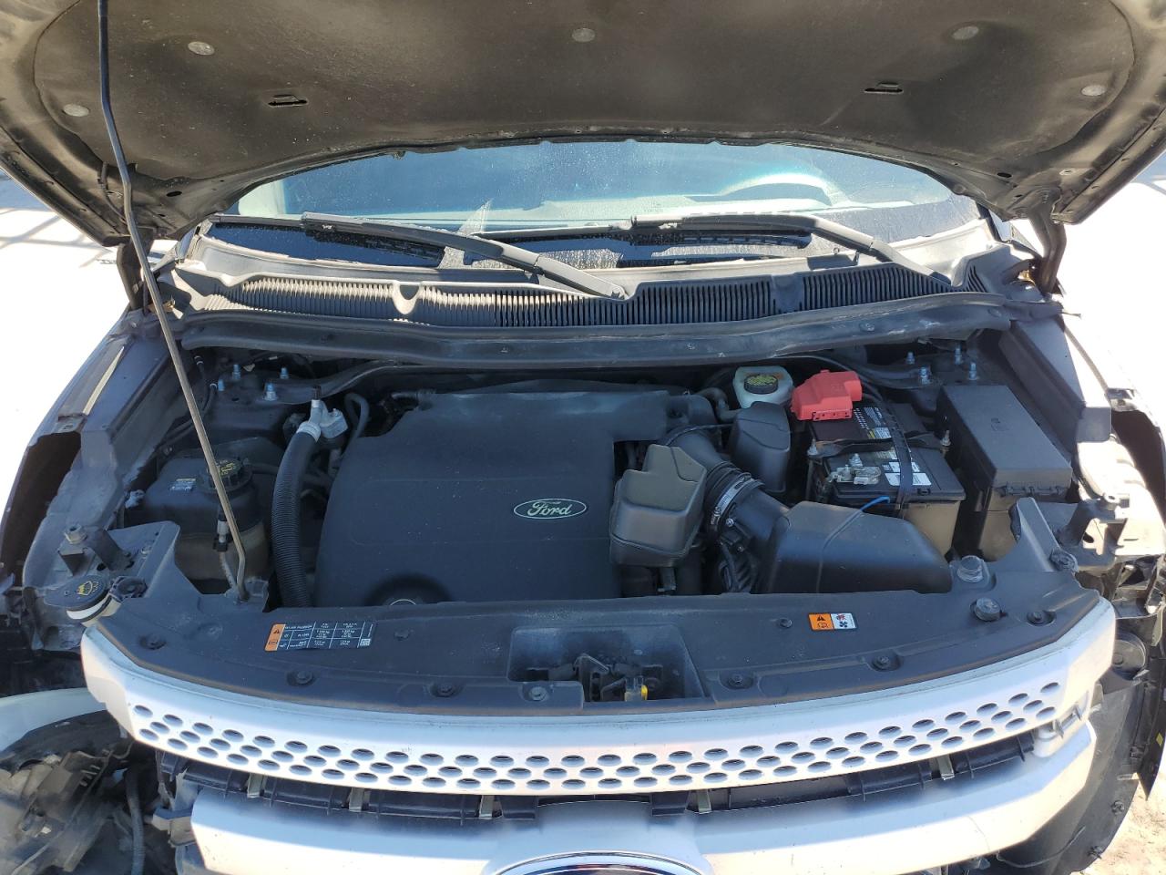 2015 Ford Explorer - Image 14