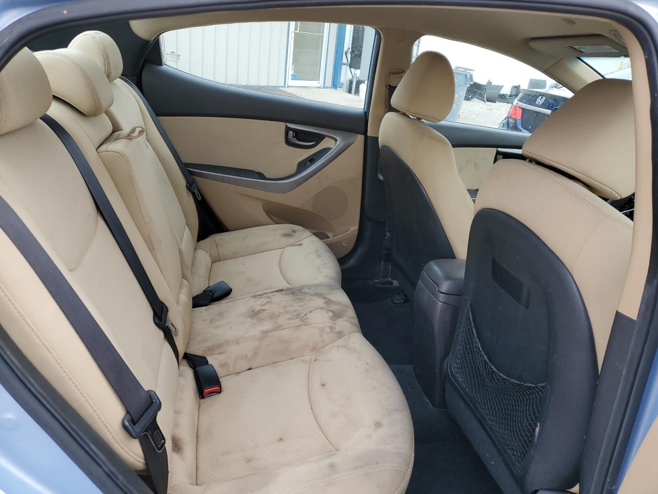 2013 Hyundai Elantra - Image 10