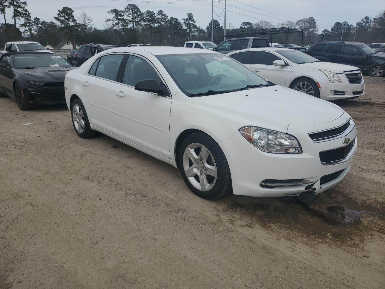 2011 Chevrolet Malibu - Image 4