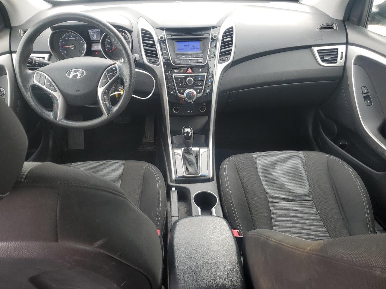 2014 Hyundai Elantra - Image 8
