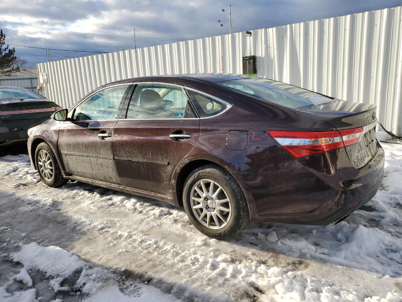 2013 Toyota Avalon - Image 2