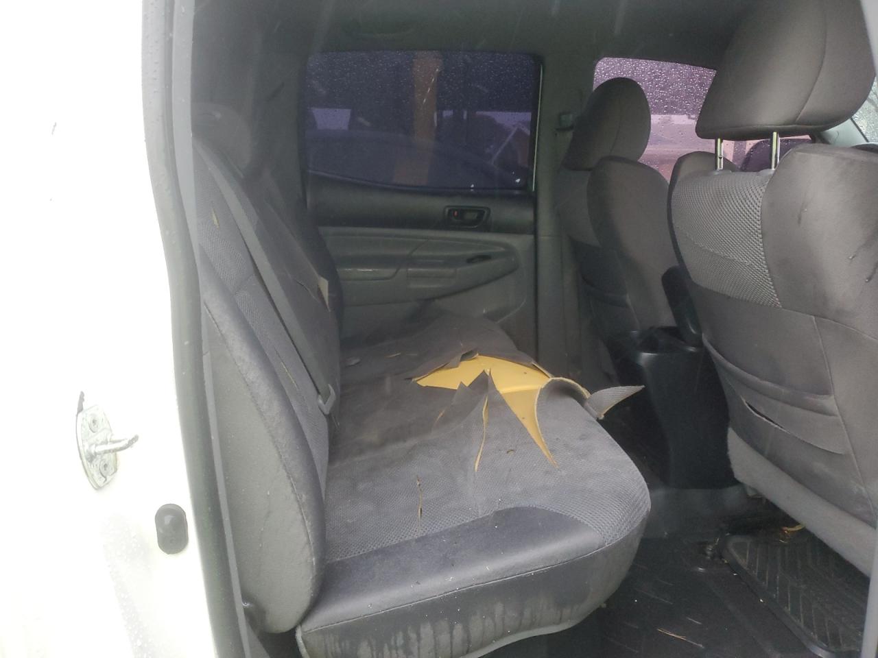 2012 Toyota Tacoma - Image 10