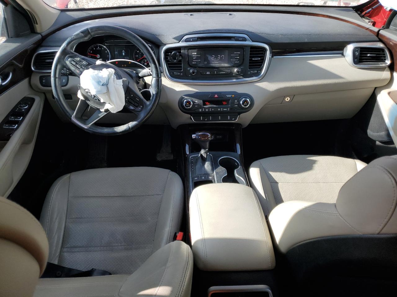 2016 Kia Sorento - Image 8