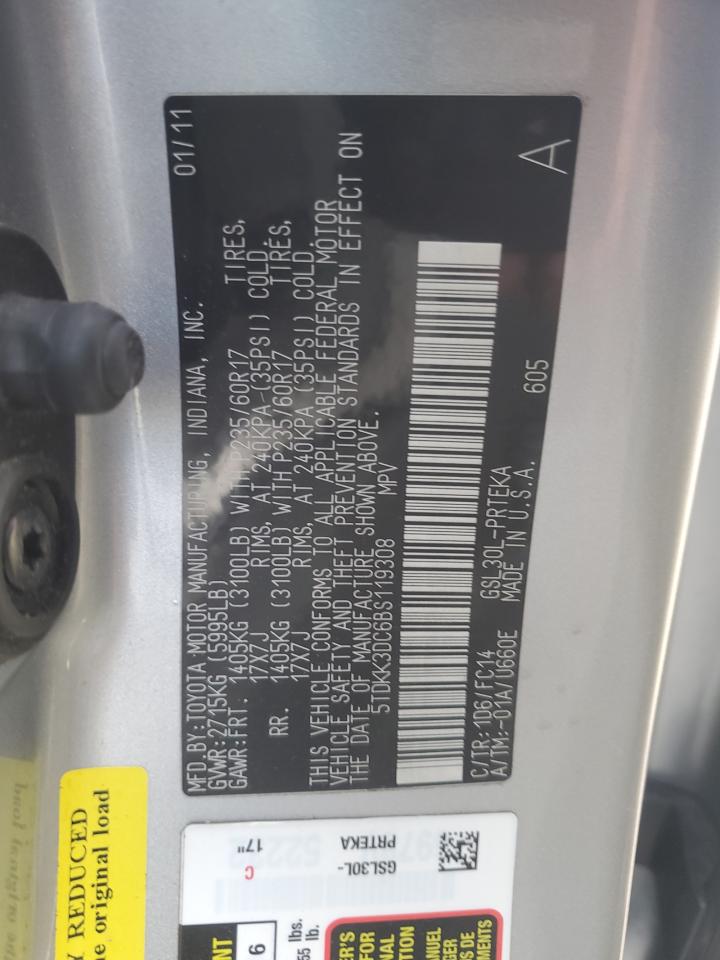 2011 Toyota Sienna - Image 13