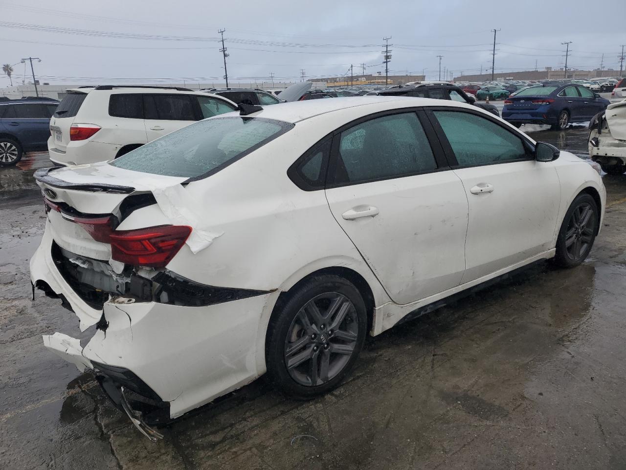 2021 Kia Forte - Image 3