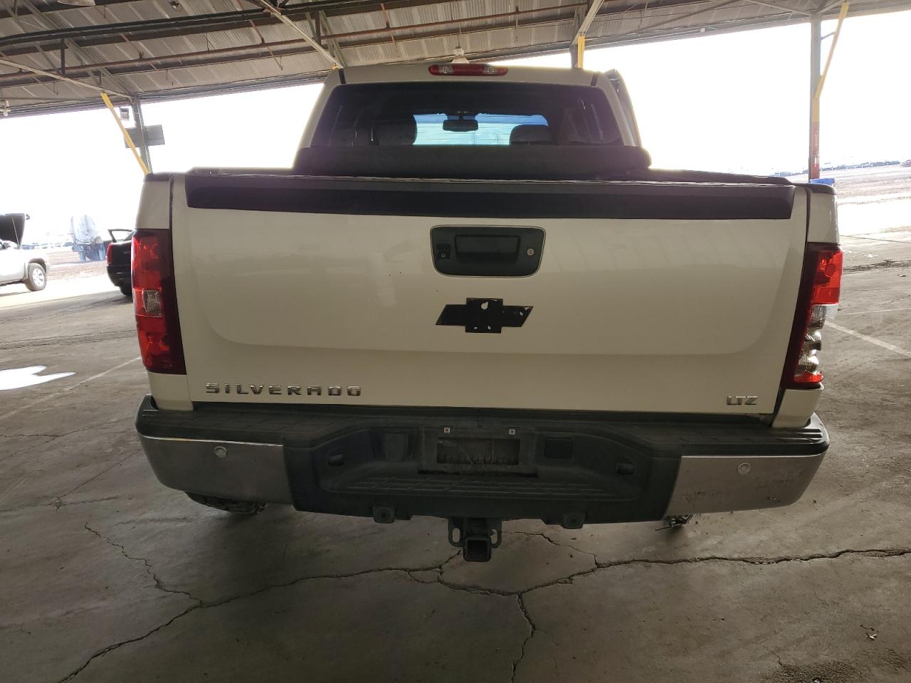 2011 Chevrolet Silverado - Image 6