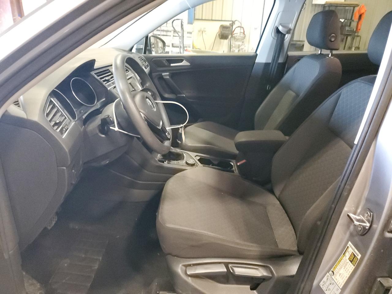 2020 Volkswagen Tiguan - Image 7