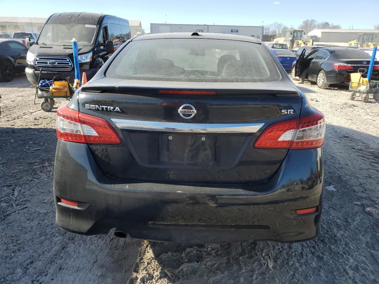 2015 Nissan Sentra - Image 6