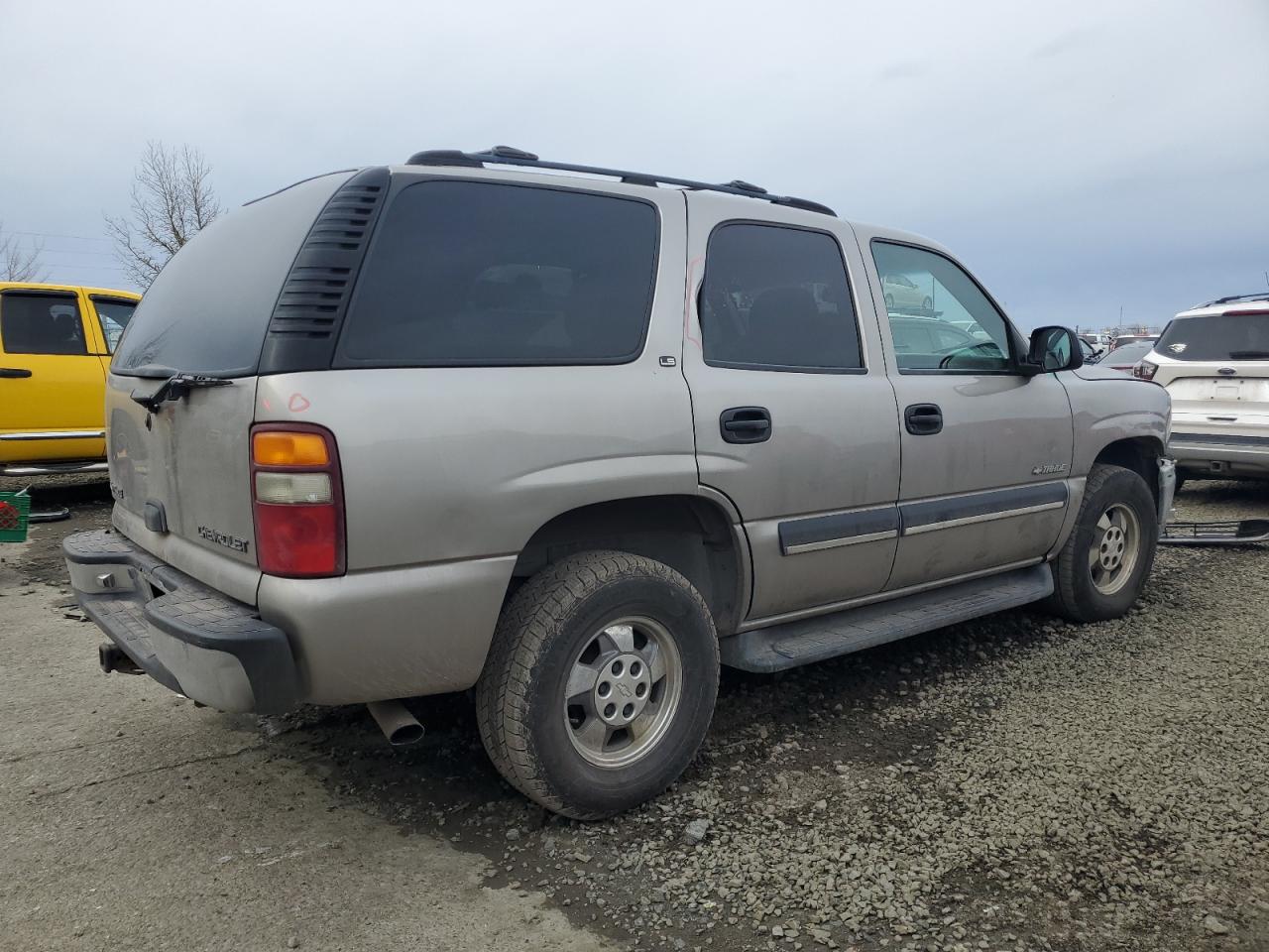 2001 Chevrolet Tahoe - Image 3