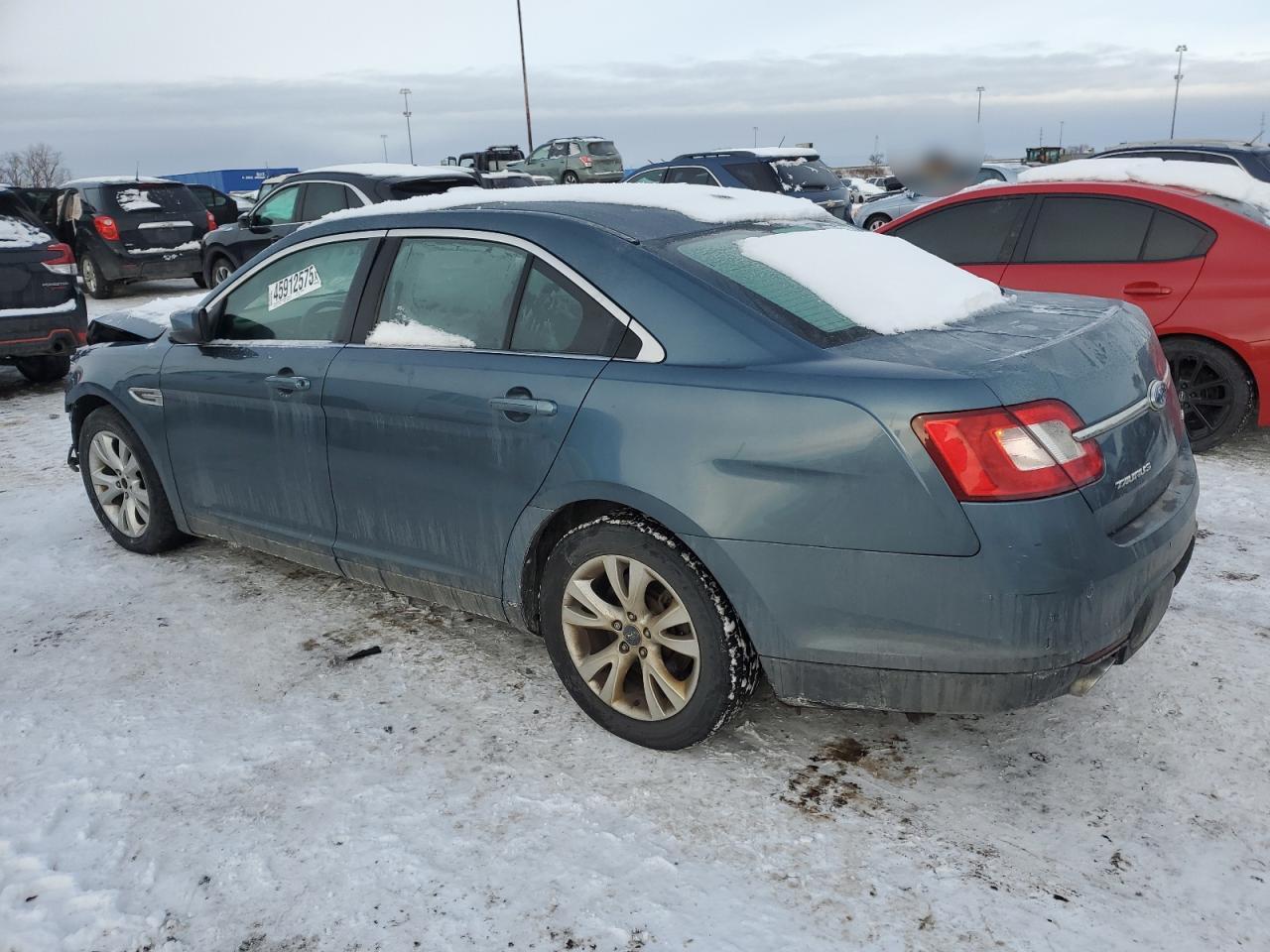2010 Ford Taurus - Image 2