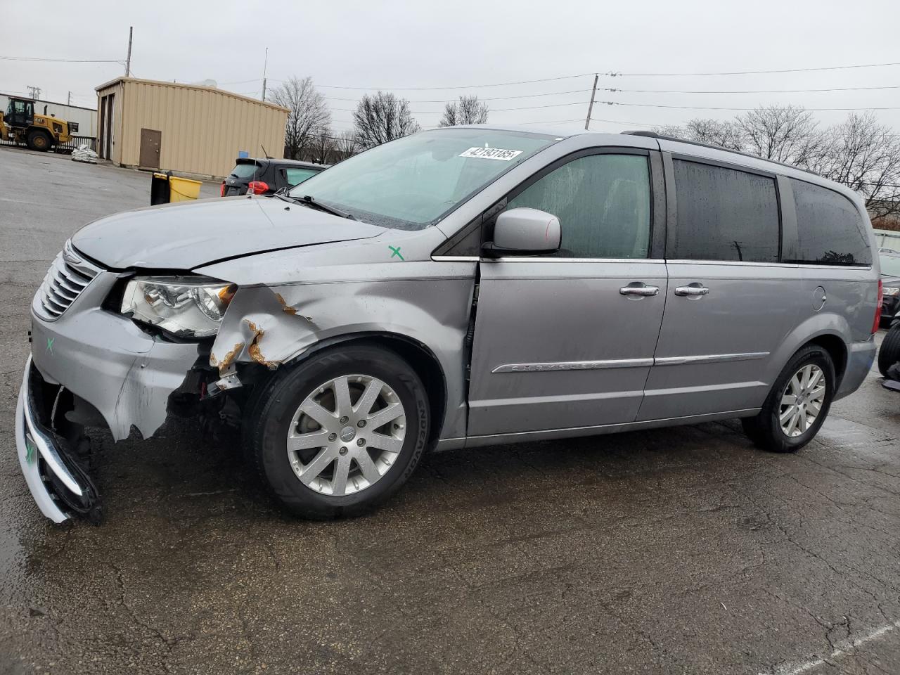 2015 Chrysler Town & Country - Image 1