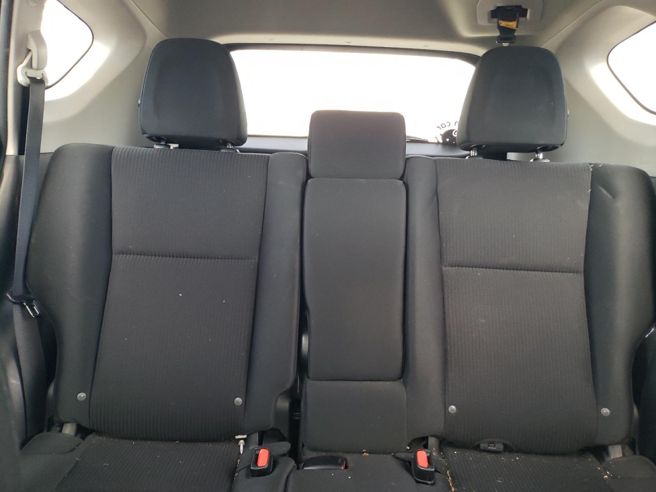 2016 Toyota RAV 4 - Image 10