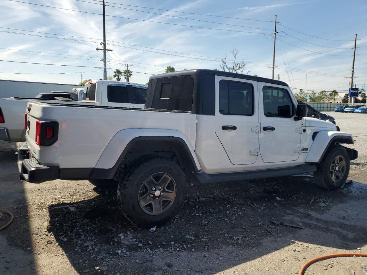 2021 Jeep Gladiator - Image 3