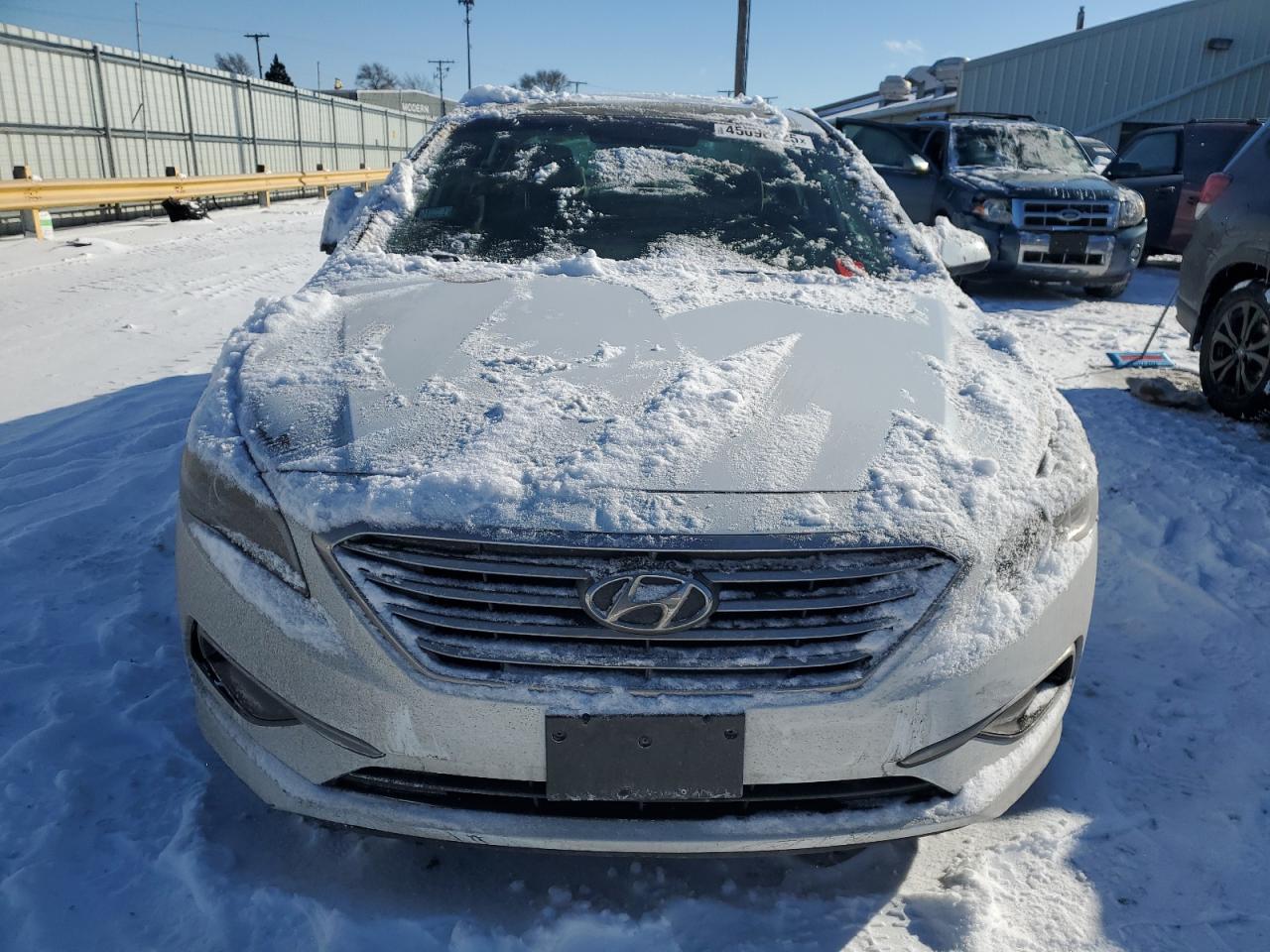 2017 Hyundai Sonata - Image 5