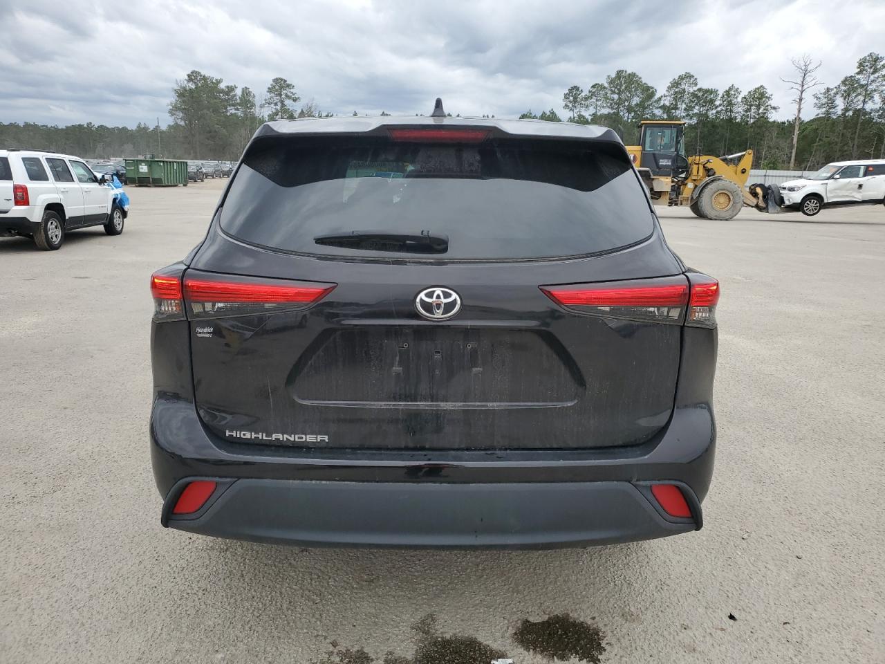 2021 Toyota Highlander - Image 6