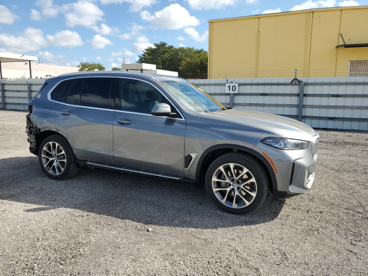 2024 BMW X5 - Image 4